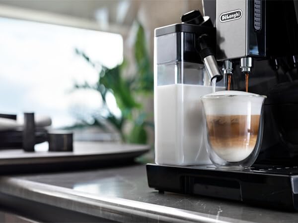De'Longhi Eletta ECAM44660B Bean to Cup 2L