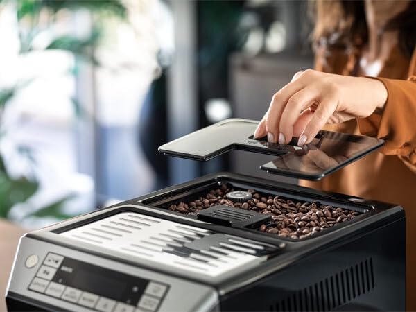 De'Longhi Eletta ECAM44660B Bean to Cup 2L